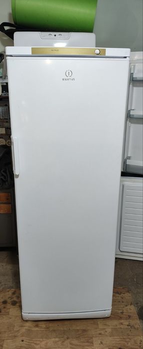 Продам морозильную камеру