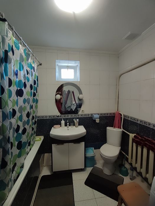 Продається добротний будинок в м.Малин