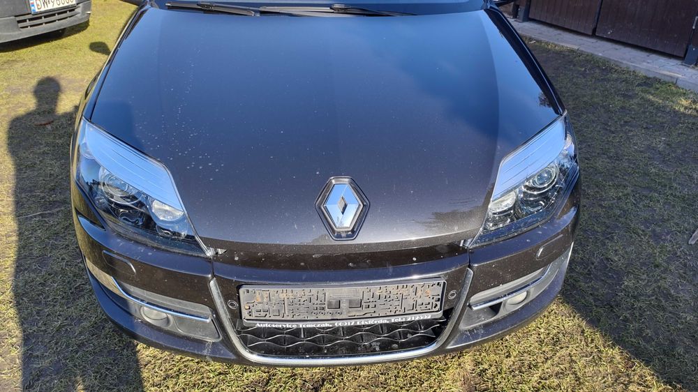 Przód Samochodu Czarny NV 676   Renault Laguna 3 .2012 Rok