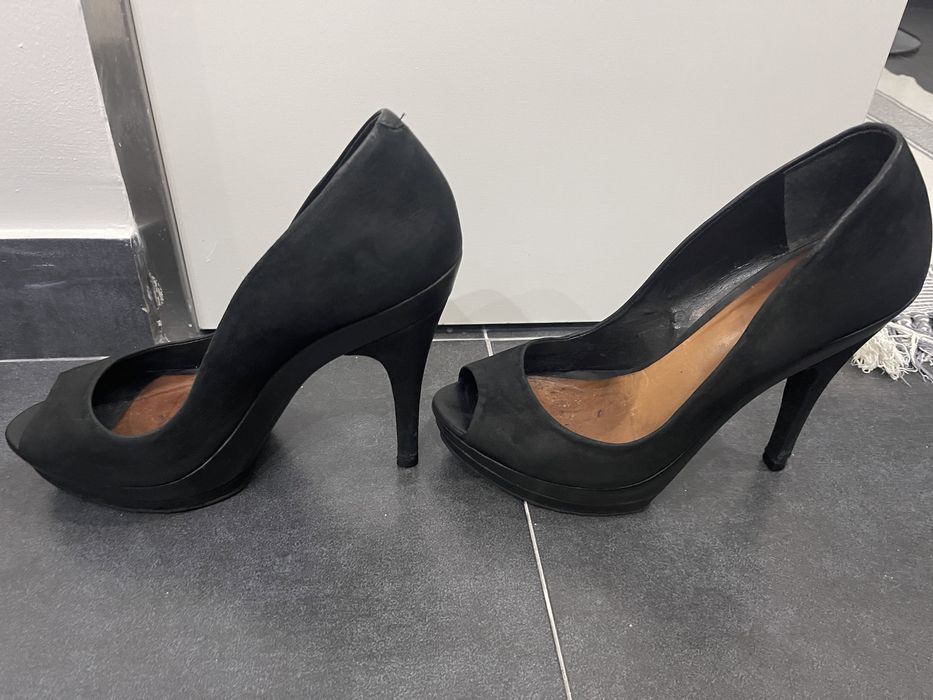 Sapatos Usados Shutz Pretos 39