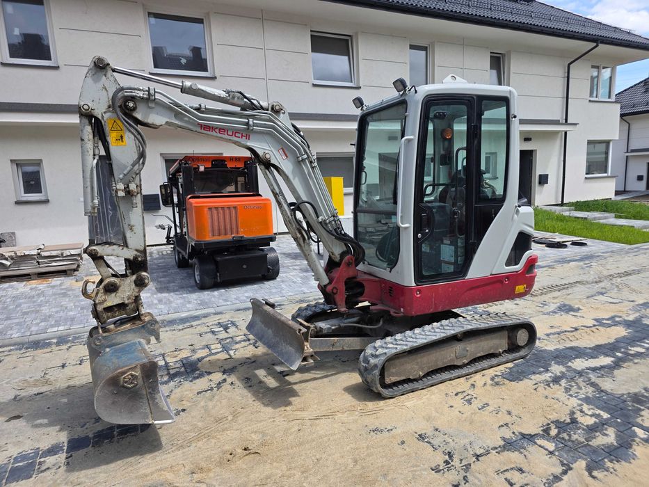 MINIKOPARKA TAKEUCHI TB TB225 wersja V3 pierwszy właściciel