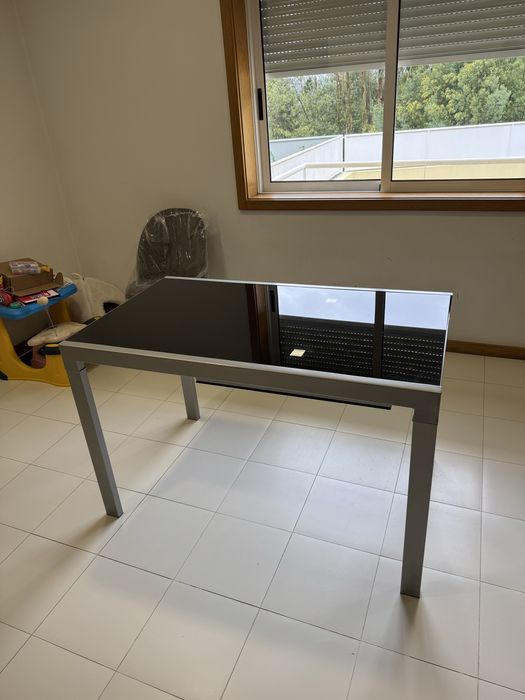 Mesa cozinha 1,20 x 0,60 - extensivel + 4 cadeiras