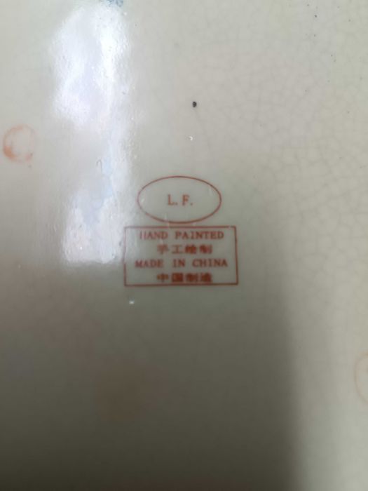 Vaso cachepot com pintura em relevo