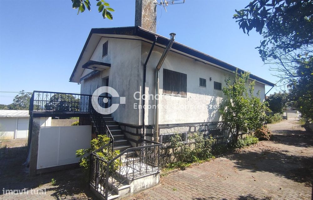 T4 Detached House with 1 Hectare of Construction Area in Várzea, Barcelos