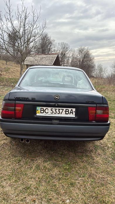 Продам Опель Вектра 1.8