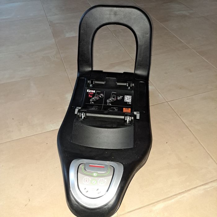Auto Chicco Kiros Evo i-Size Black Fast-in c/base – isofix