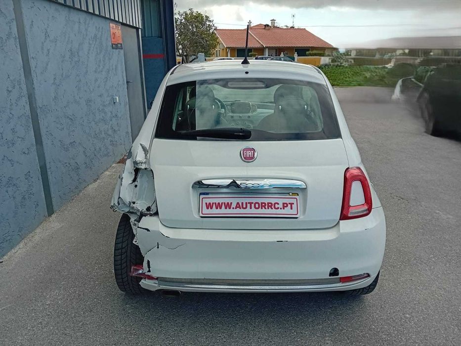 Fiat 500 1.3 Multijet Lounge ( pequeno sinistro )