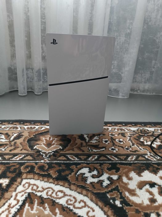 Продам PlayStation 5 Slim  1TB