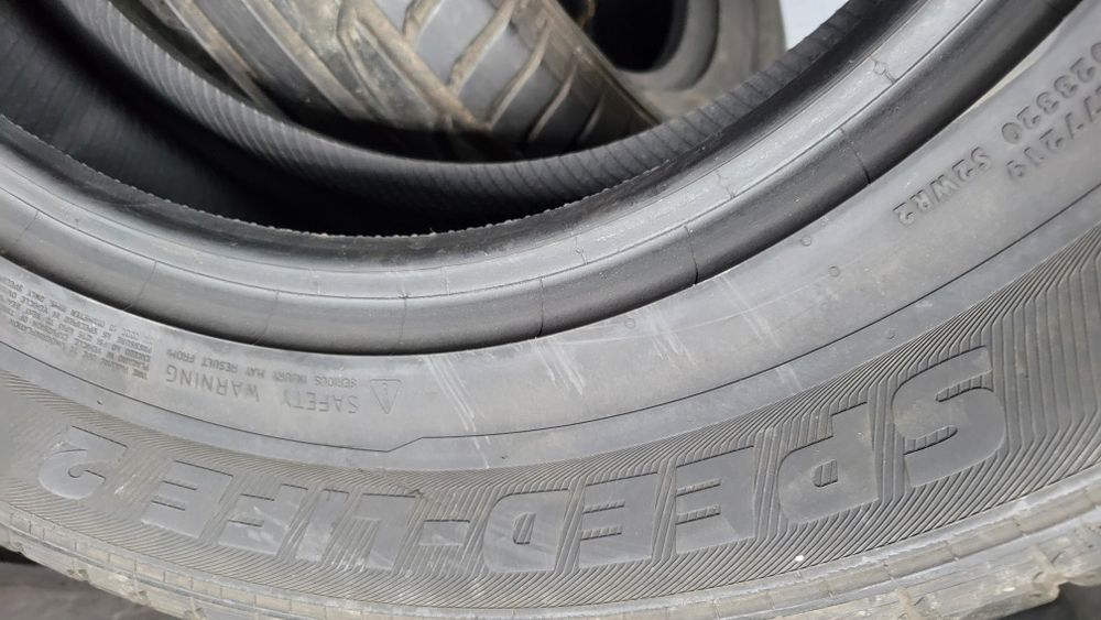 Шини 255/55/18 Semperit