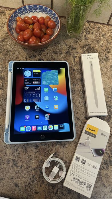 Tablet iPad Apple Retina 10” - TOUCH ID - super stan !