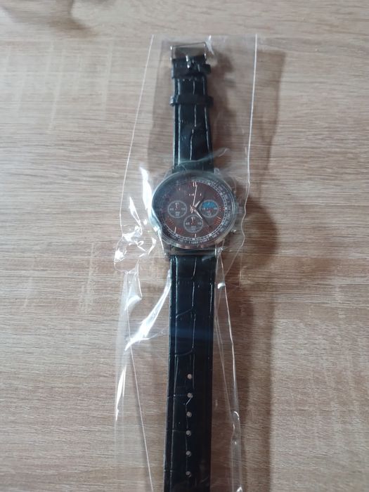 Zegarki różne kwarcowe