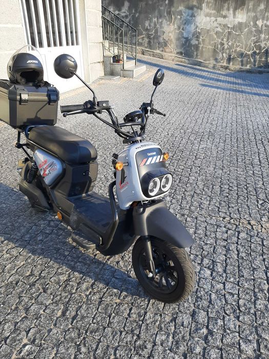 Mota eléctrica como nova