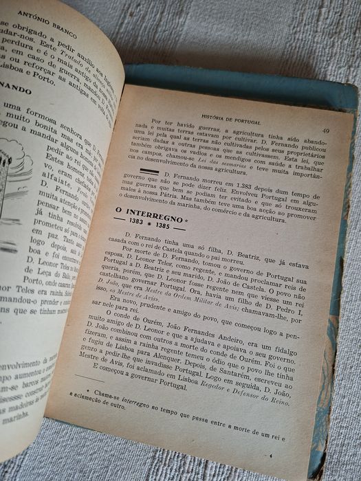 Livro antigo de Leituras ensino primário IV Classe