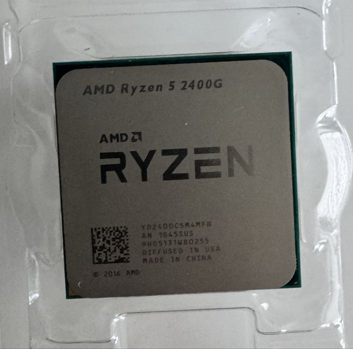 Procesor AMD Ryzen 5 2400G, 3.6GHz, 4 MB, BOX