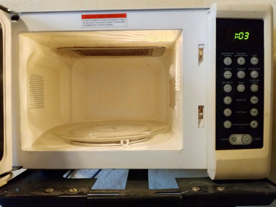 Мікрохвильова піч з грилем Whirlpool (MWO607/WH)