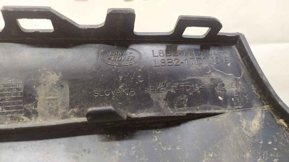 Land Rover Range Rover Defender 2020- накладка бампера перед L ZP2608