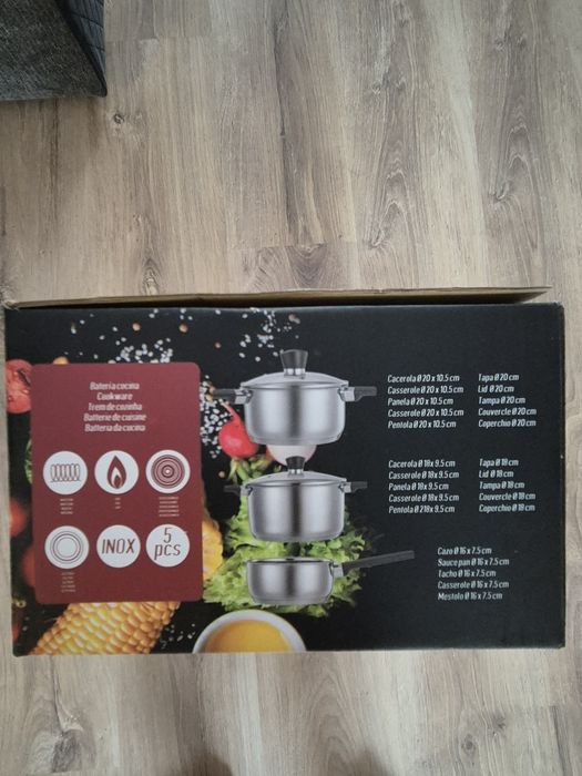 Garnki 5 sztuk, nowe