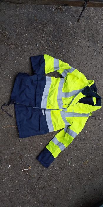 odzież ochronna kurtki, spodnie, bluzy