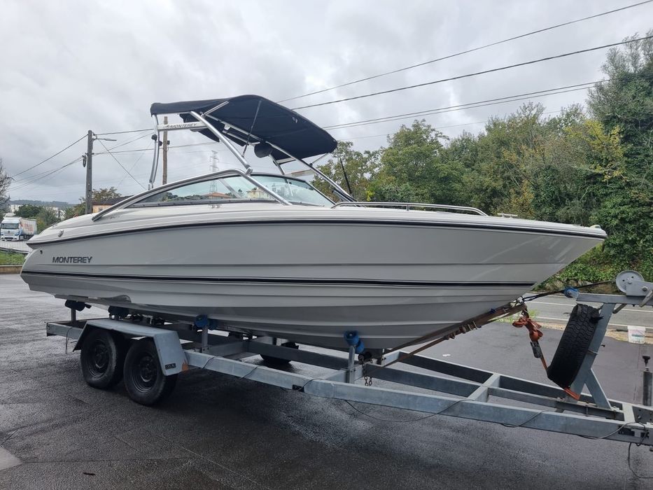 Monterey 214 fsc - 4.3 Volvo Penta - Gerês- Braga