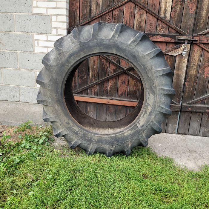 Opona GoodYear 16.9/34 do ciągnika