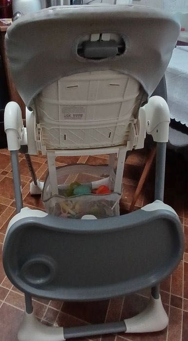 Стілець для годування CARELLO / Стульчик для кормления