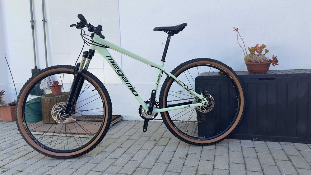 BTT Bicicleta Megano Sport DX3 - Tamanho M (Nova)