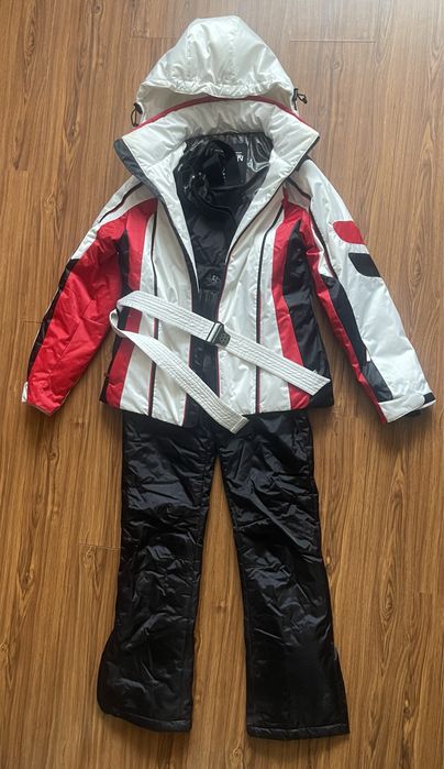 Лижний костюм у гарному стані, 1500 грн