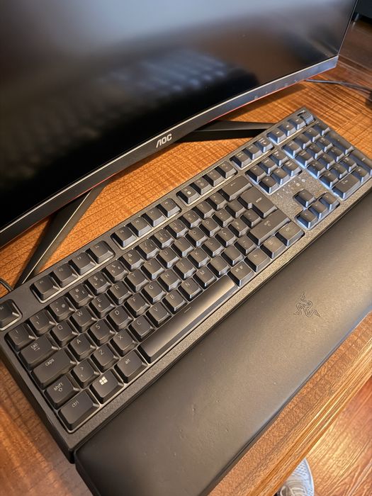 Pack Gaming Razer – Teclado Ornata V2 + Rato Mamba Elite
