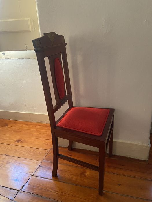 Cadeira Vintage de Madeira