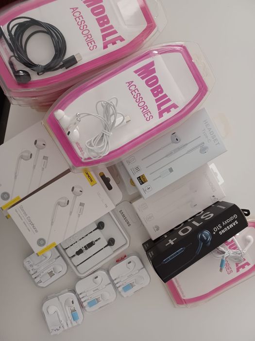 Vendo  acessórios para telemóveis e tablets