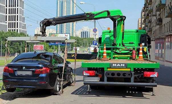Эвакуатор срочно. Подача 20 мин! Услуги эвакуатора, евакуатор Киев