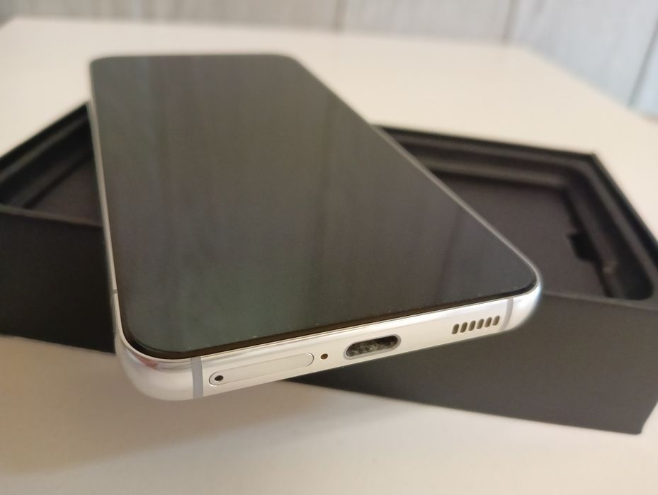 Samsung Galaxy S22 5G, idealny stan,jak nowy