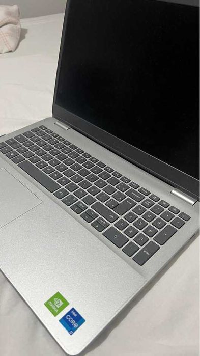 Laptop Dell Inspirion 3501 - 2022