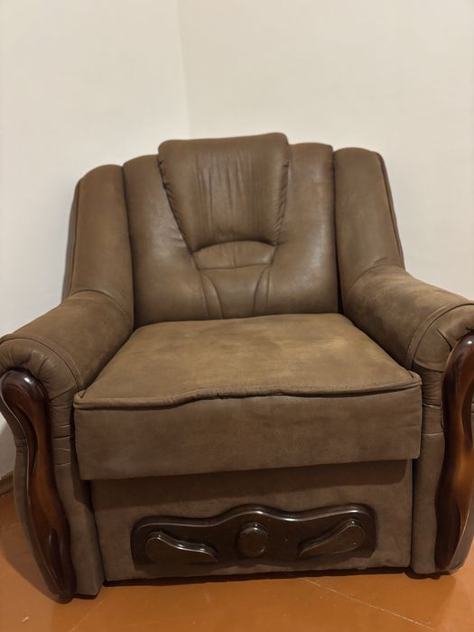 Продам мяке крісло