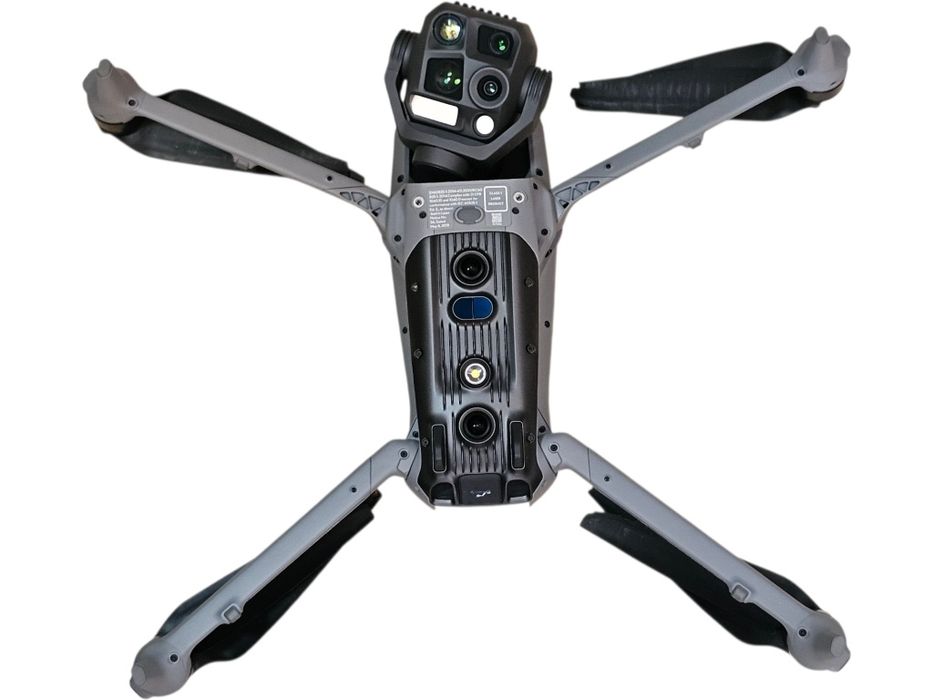 идеальный dji matrice 4t (тушка с небольшим налетом)