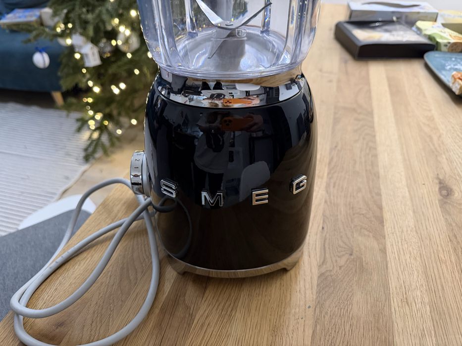 Smeg blender kielichowy
