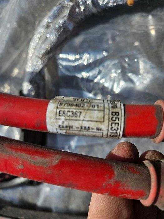 Силовой провод АКБ Bmw X7  ( 61128798402 )