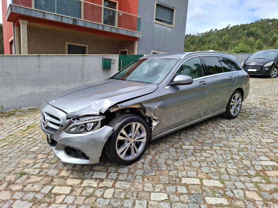 Mercedes-Benz C350e Station Plug-in hibrido-gasolina 279cv Apenas 192 Mil kms Nacional