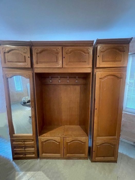 Гарнитур в прихожую дубовый