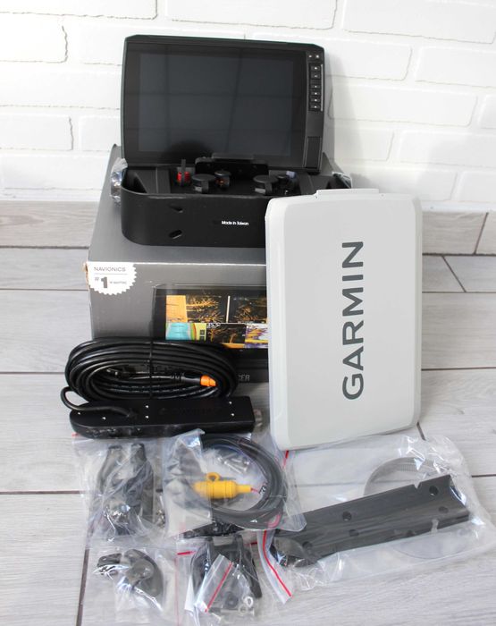 Картплоттер Garmin ECHOMAP Ultra 2 106SV + GT56UHD-TM Ехолот Карти Гарантія