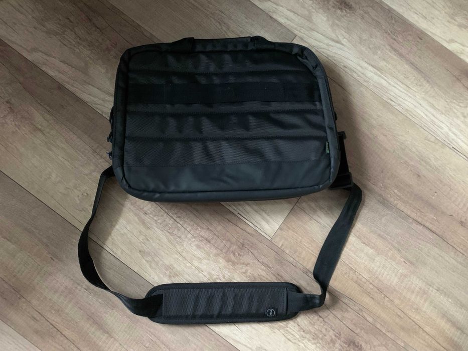 NOWA czarna torba na laptopa dokumenty ecoloop dell 14-16