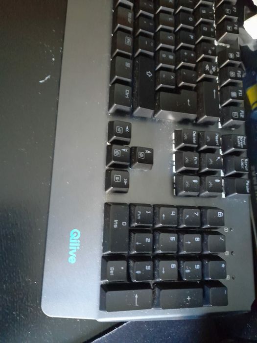 Teclado gaming e rato