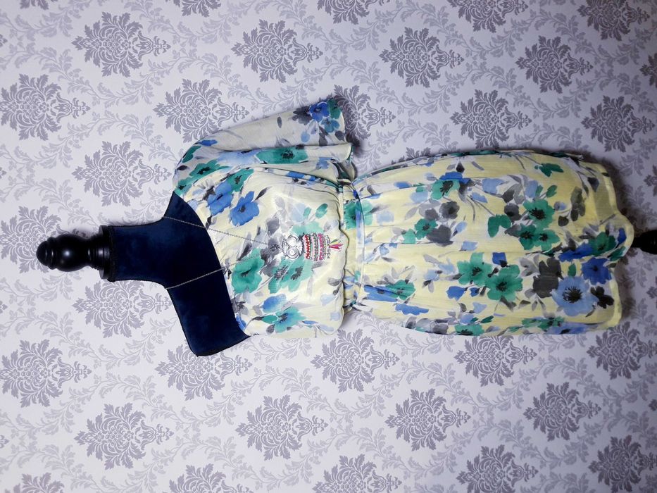 Nowa sukienka w kwiaty S/M