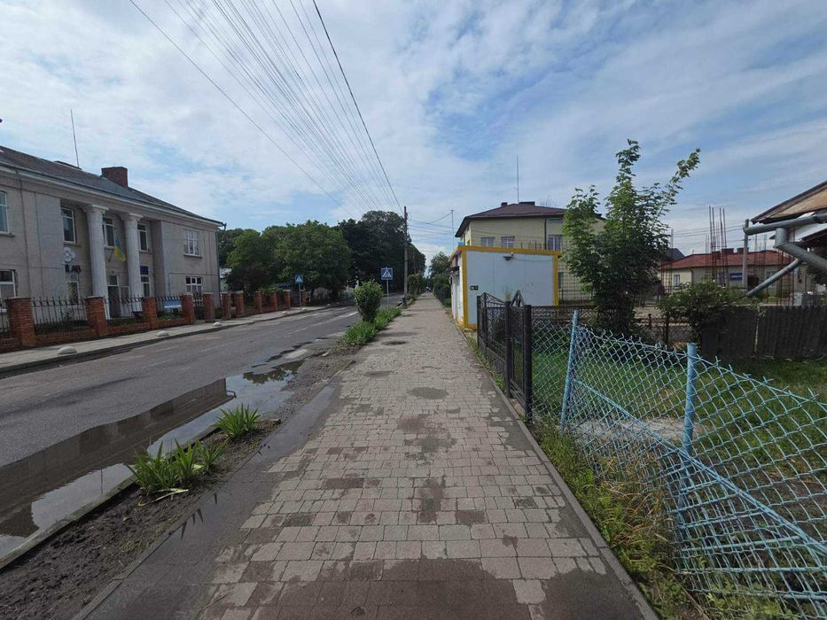 Нежитлове приміщення навпроти Поліклініки, м. Кам'янка-Бузька