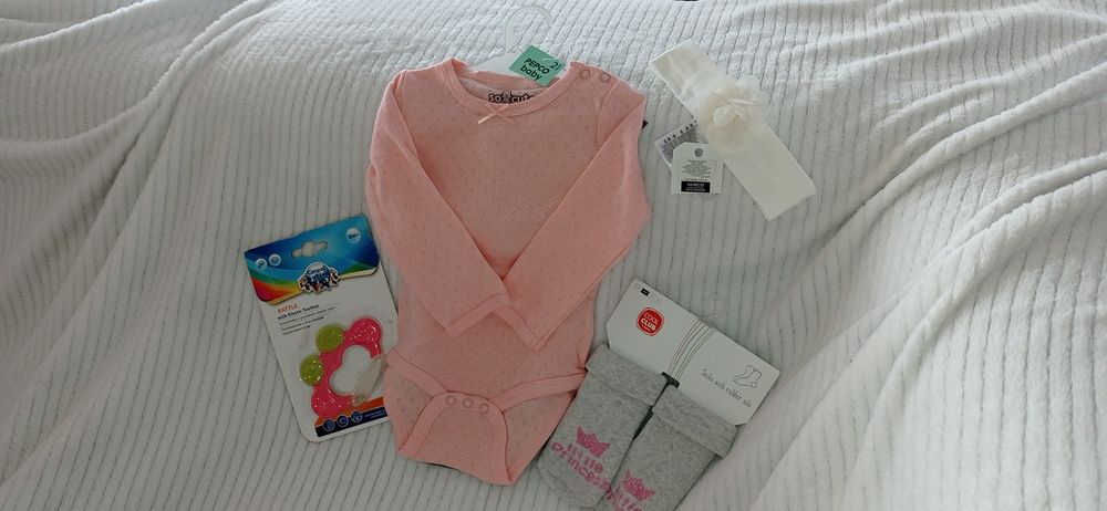 Nowy komplet niemowlęcy dziewczęcy na baby shower, prezent