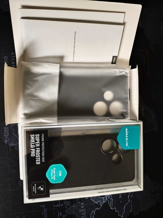 Poco F6 8/256Gb Black / Snapdragon 8s Gen 3 / NFC / Global