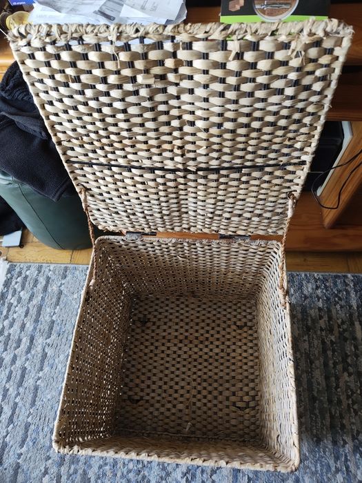 2 baús de palhinha IKEA