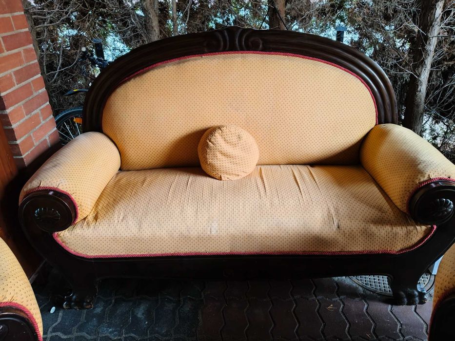 Sofa i fotele z XIX w.