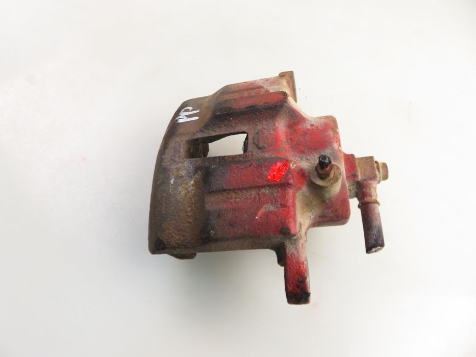 Zacisk Prawy Przód Nissan Patrol Iii/1 Hardtop 3.2 Td R6 110 - Sd33t