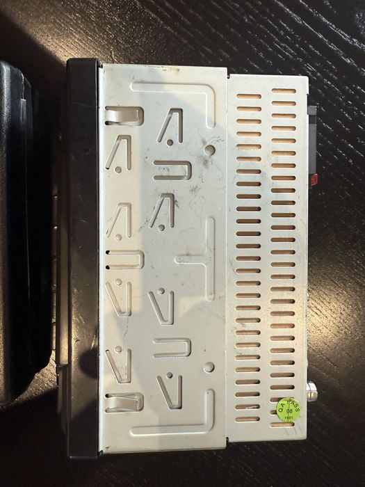 Автомагнитола Caliber